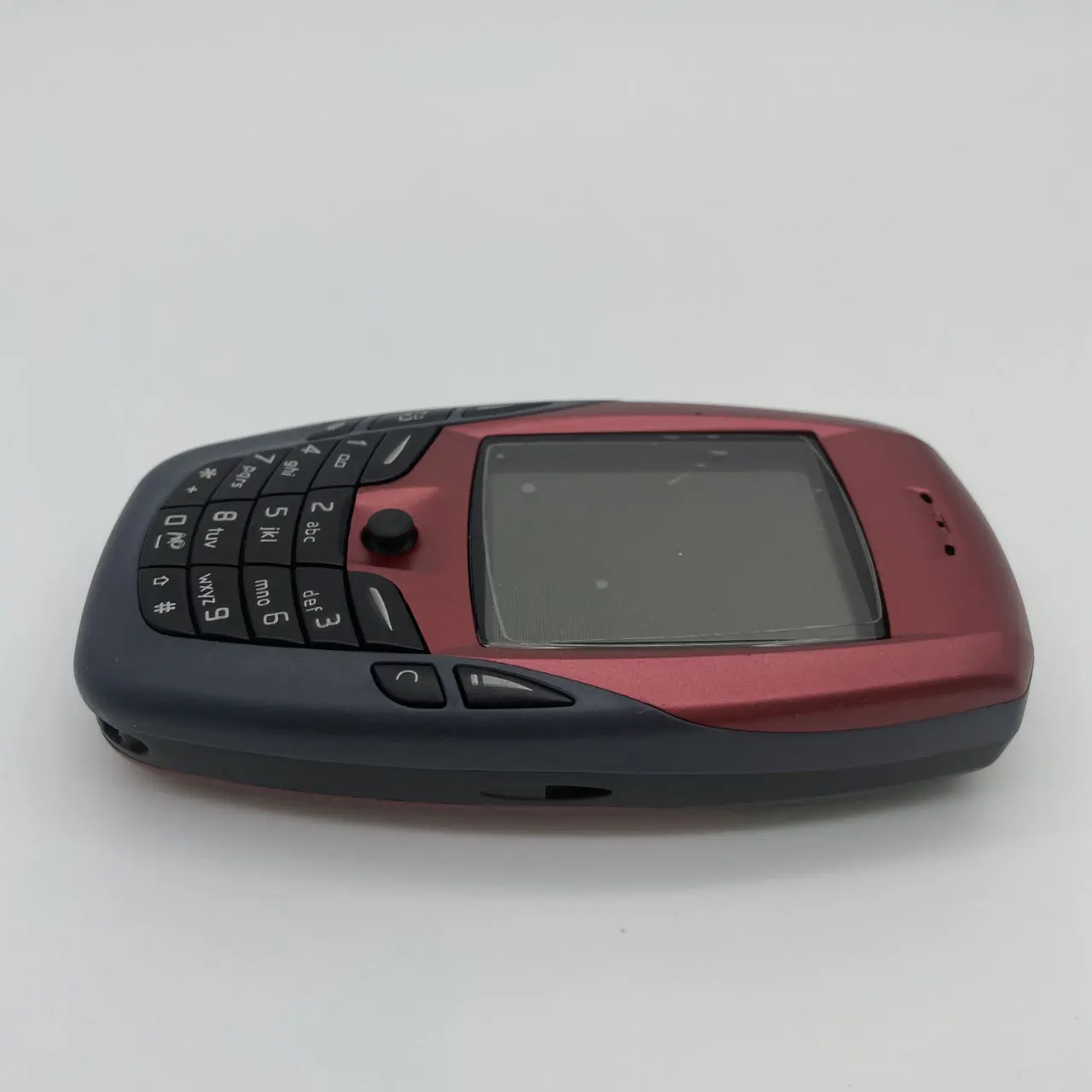 هاتف محمول أصلي غير مقفول 6600 بشريحة واحدة GSM 900/1800 2G مزود بتقنية البلوتوث ولوحة مفاتيح عربية روسية مصنوعة في فنلندا