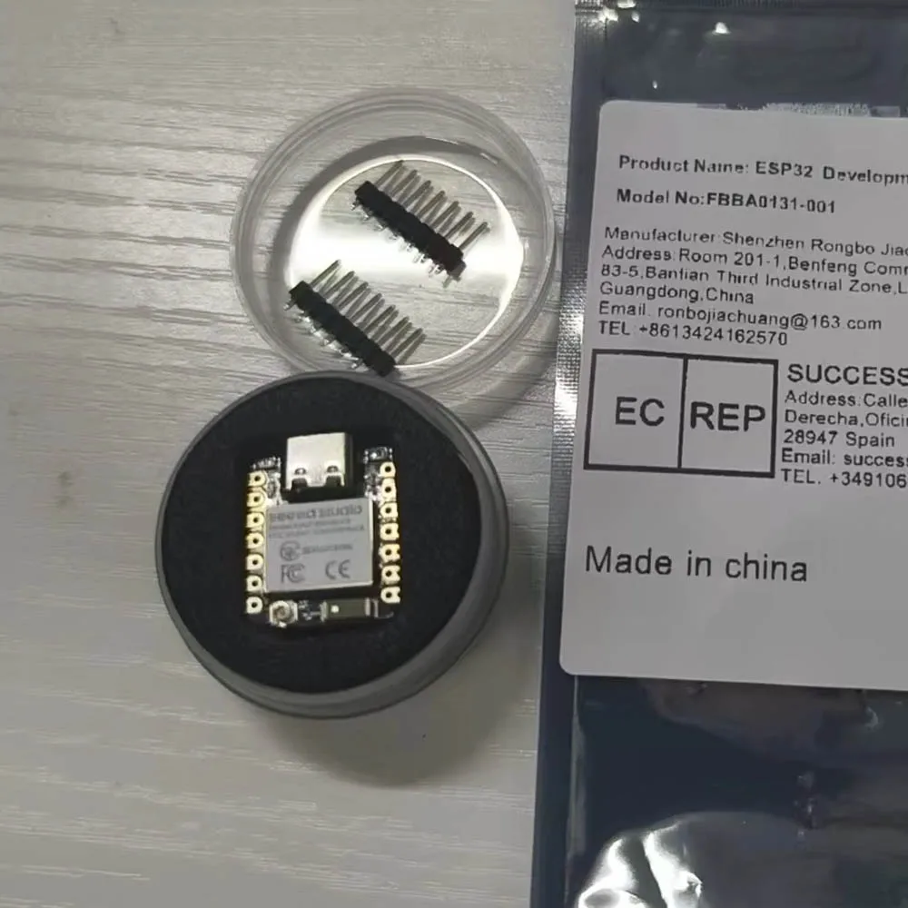 

Seeed Studio-ESP32-C6 WiFi Bluetooth Development Board, Dual RISC-V Cores, Ultra Small, 21x18mm for Smart Home, IoT Projects