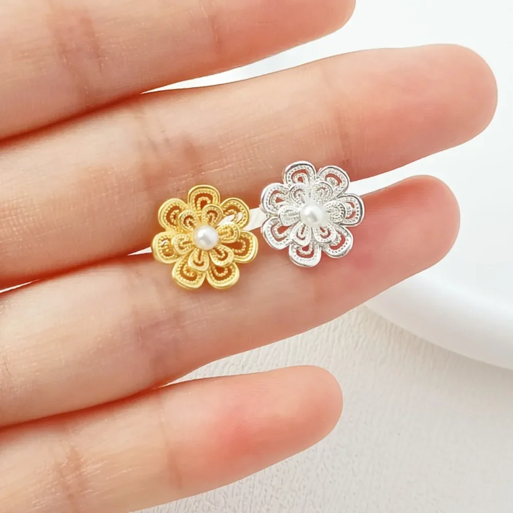 DIY 18K Gold-plated Gold and Silver Hollowed-out Flower Peace Pendant, Connecting Hook Buckle Necklace