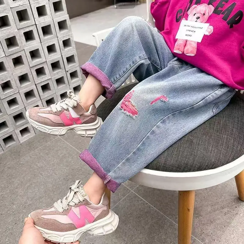 Girls Ripped Jeans Spring Autumn New Children Aging Denim Pants Fashion 2-8Y Kid's Straight Pants Cute Letter Trouser