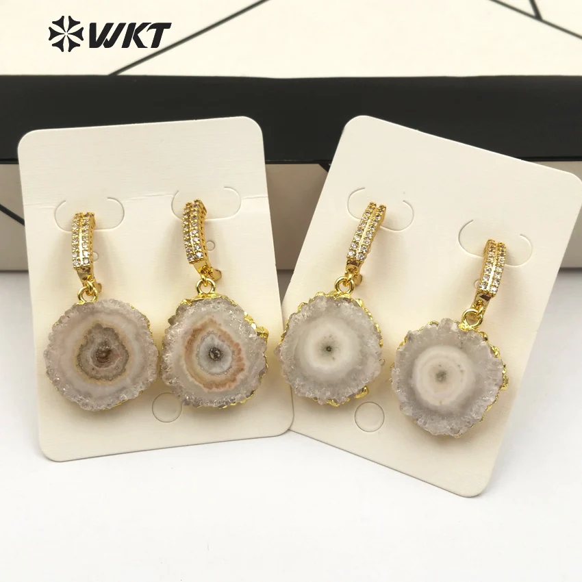 

WT-E477 WKT Wholesale Natural Stalactite Quartz Earring White Round Shape Raw Stone With Gold Trim Special Design For Women Gift