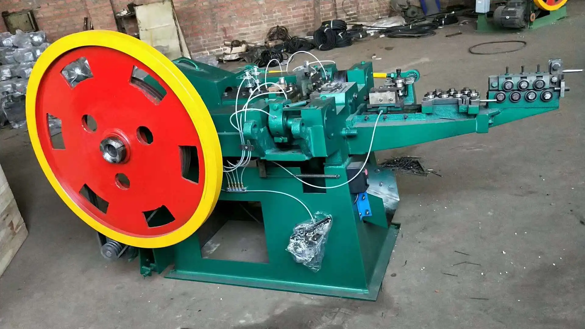 Wire nail making machine automatic roofing steel nail making machine