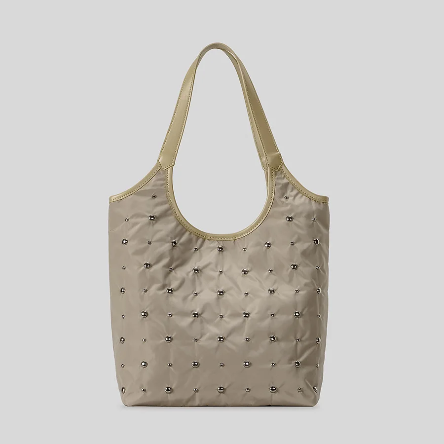 

Повседневные женские сумки на плечо большой емкости с заклепками, легкие нейлоновые женские сумки, простые большие кошельки для покупок 2025