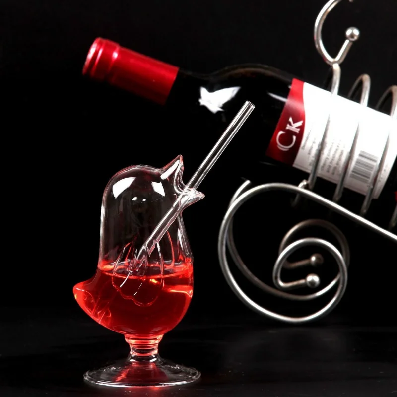 

【Высокая чашка】Прямые продажи с фабрики, новое прозрачное стекло, тукан, бокал для вина с соломой, креативное украшение для отеля вампира Vesse