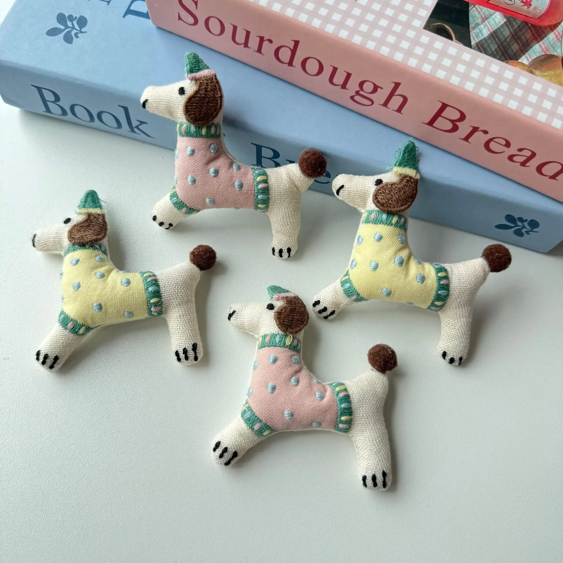 Stuffed Fabric Cartoon Puppy Pendant Early Spring Cute Brooch Pin for Bag Hat Clothing Sewing Embellishment Premium