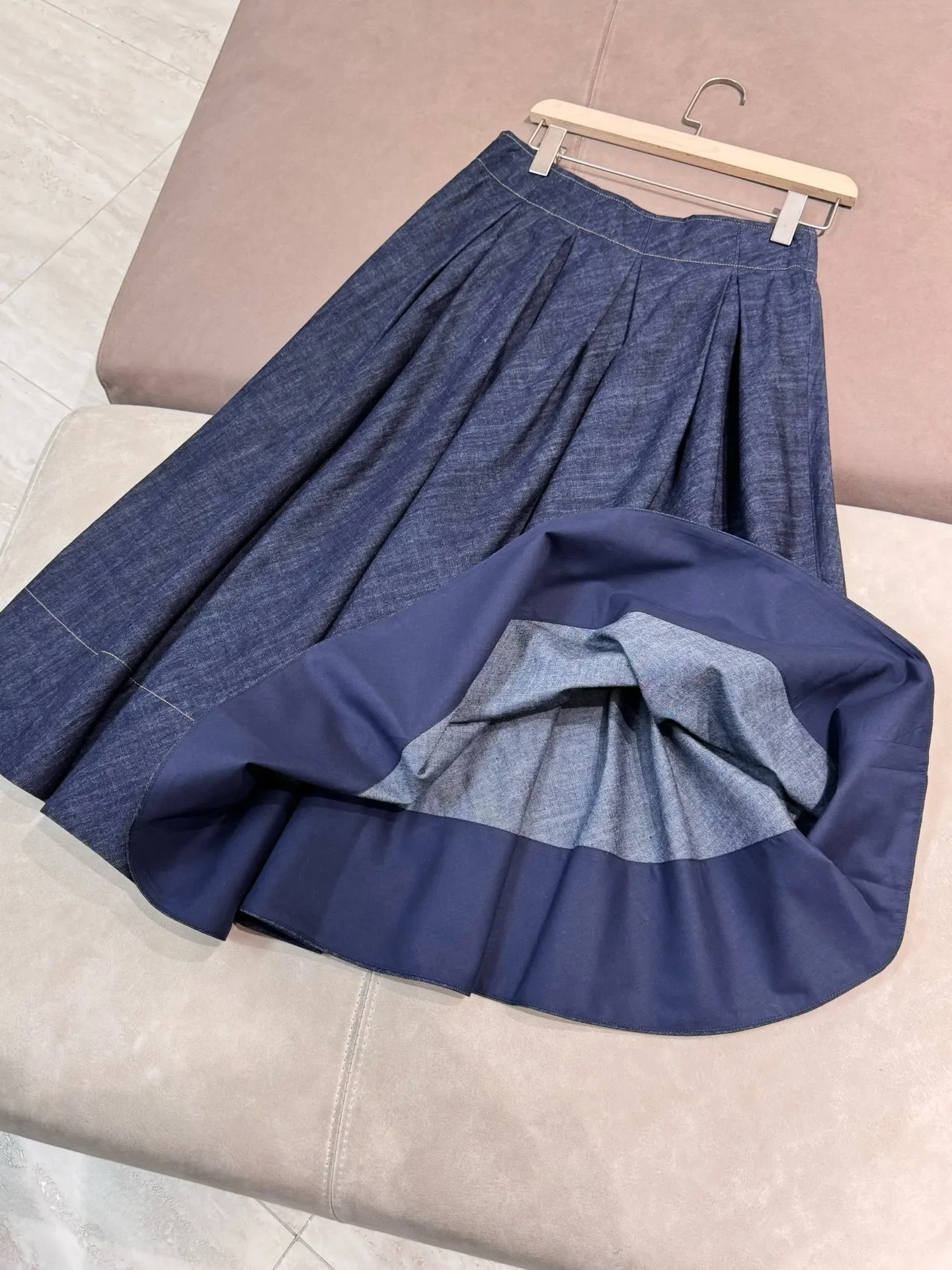 

Bead Chain Women's Denim Midi Skirt Spring 2025 High Waist A-Line Fashion Loose Jupe