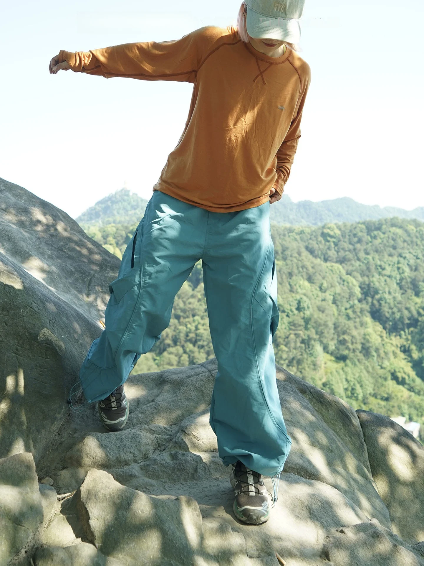 Outdoor Quick Dry Pants Workwear Casual Sports Hiking Climbing Loose Straight Leg Trousers Breathable Comfortable Nylon Fabric