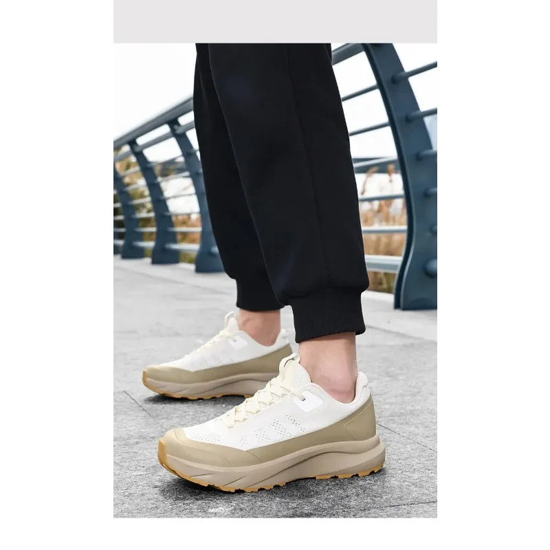 

Spring and Autumn Couple Hiking Shoes, Breathable Sports Shoes, Gym Jogging, Casual Black Cushioned Couple Sports Shoes