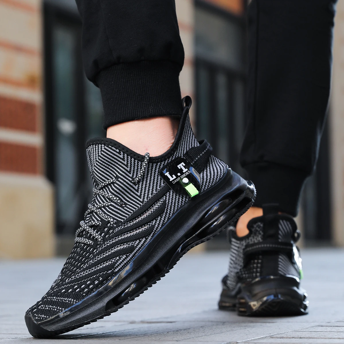 أحذية YRZL للرجال للاستخدام الخارجي أحذية رياضية قابلة للتنفس للرجال غير قابلة للانزلاق أحذية رياضية مريحة للمشي أحذية تدريب غير رسمية