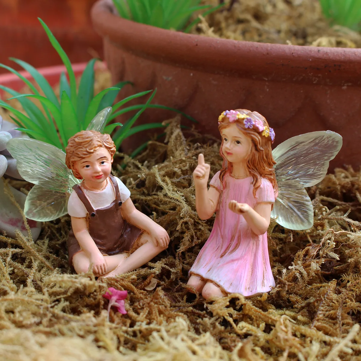2pcs Set Creative Chat Flower Fairy Resin Ornament Creative Micro Landscape Flower Pot Decoration Ornament Fairy Garden Ornament