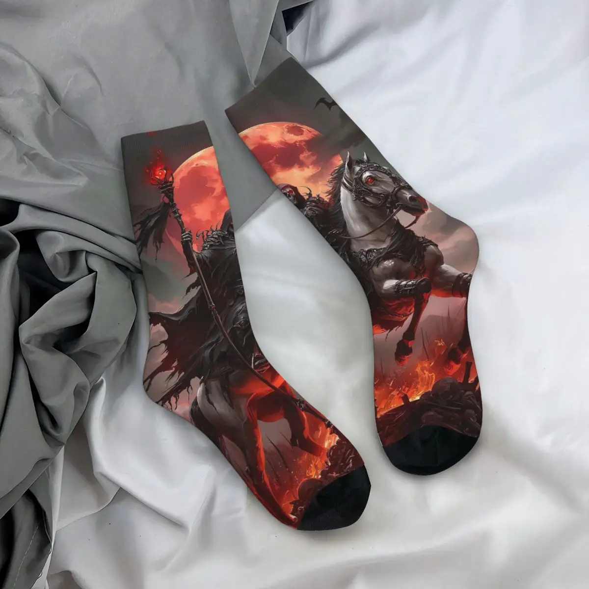 

All Seasons Crew Stockings Skull Knight Socks Casual Long Socks Accessories for Men Women Christmas Gifts