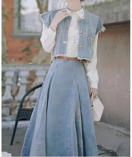 Primavera Autunno Jacquard Sciolto senza maniche Azzurro Gilet versatile Moda Retro Riduzione dell'età Gonna in denim universitario a vita alta