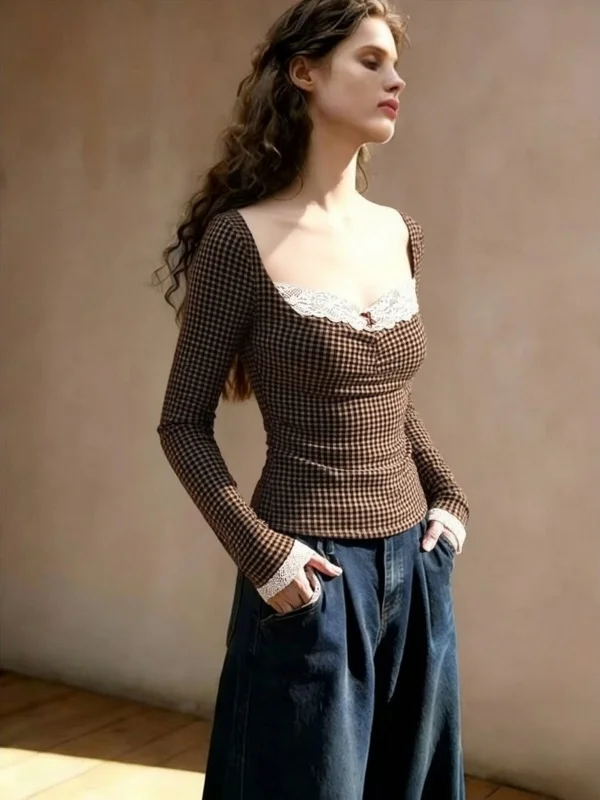 Café Color Lace Square Collar Long Sleeve T-Shirt Women's Spring 2026 Youthful Short Style Slim Fit Casual Fashion Top
