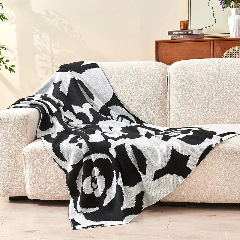 

Simple Two-Color Camellia Knitted Blanket Soft Spring and Summer Office Nap Sofa Blankets High-End Multi-Purpose Single Quilt