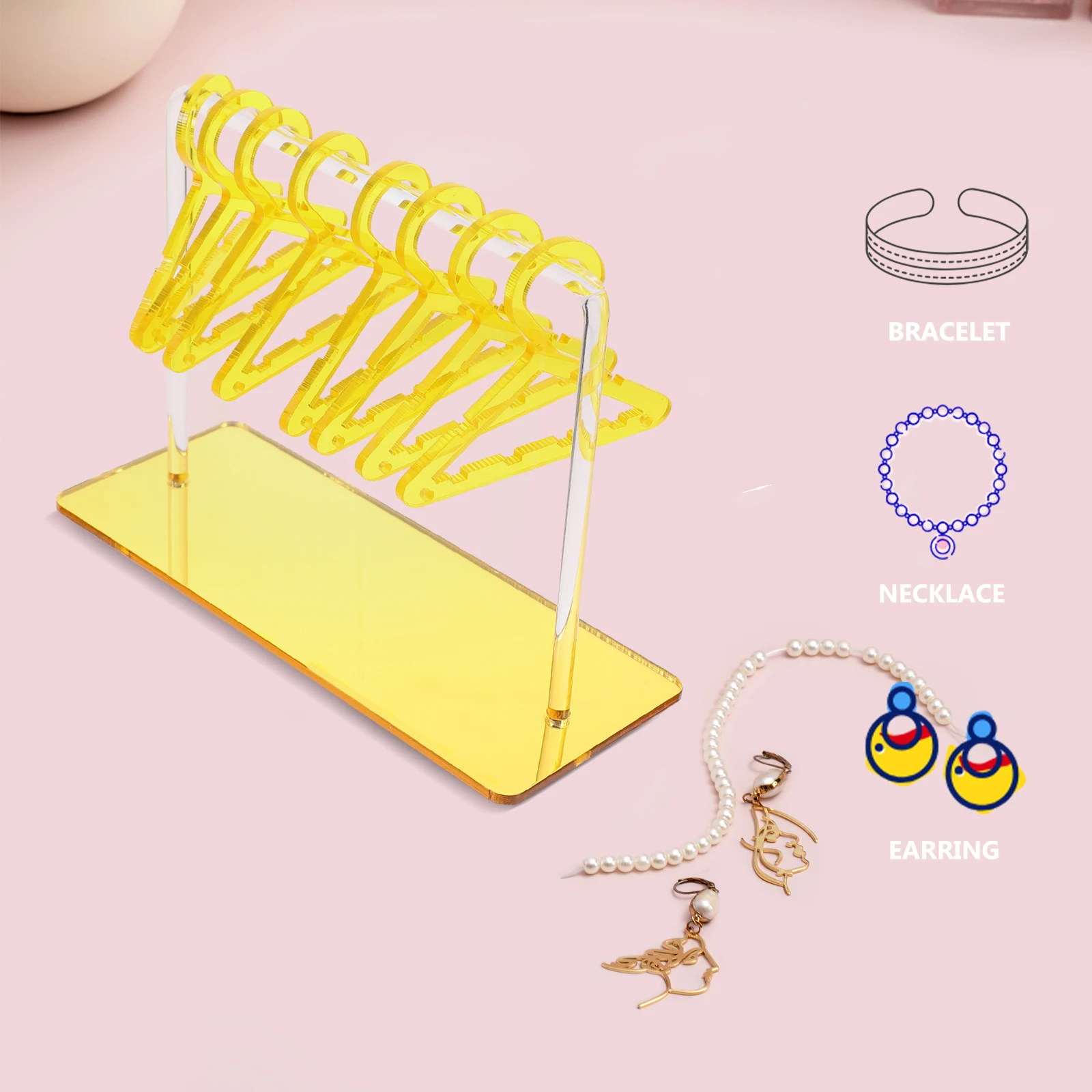 Рисунок 6 - Серьги, ожерелье