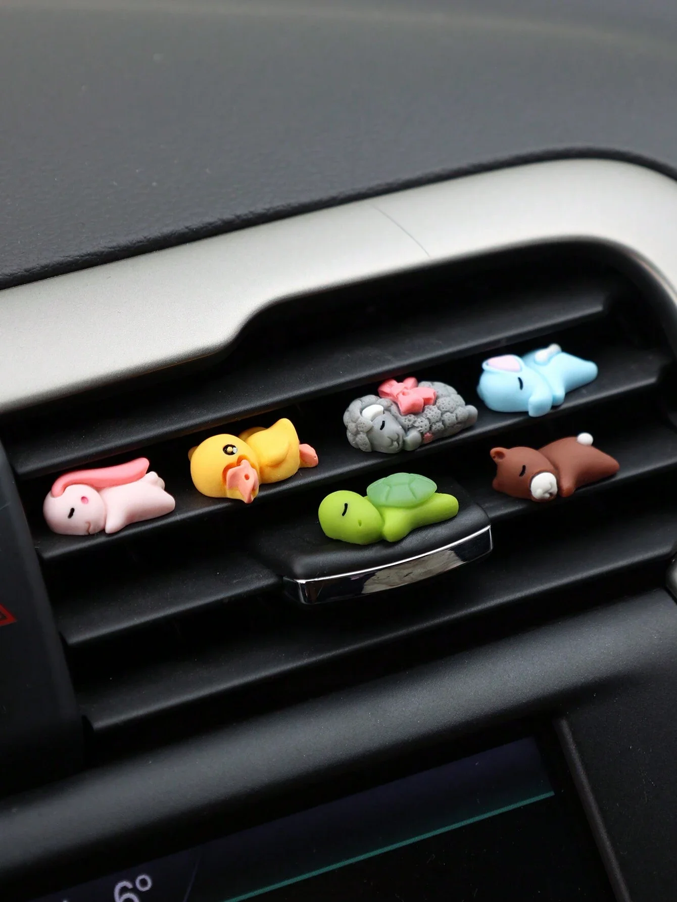 

6pcs/Set Car Decor Animal Shaped Mini Ornaments