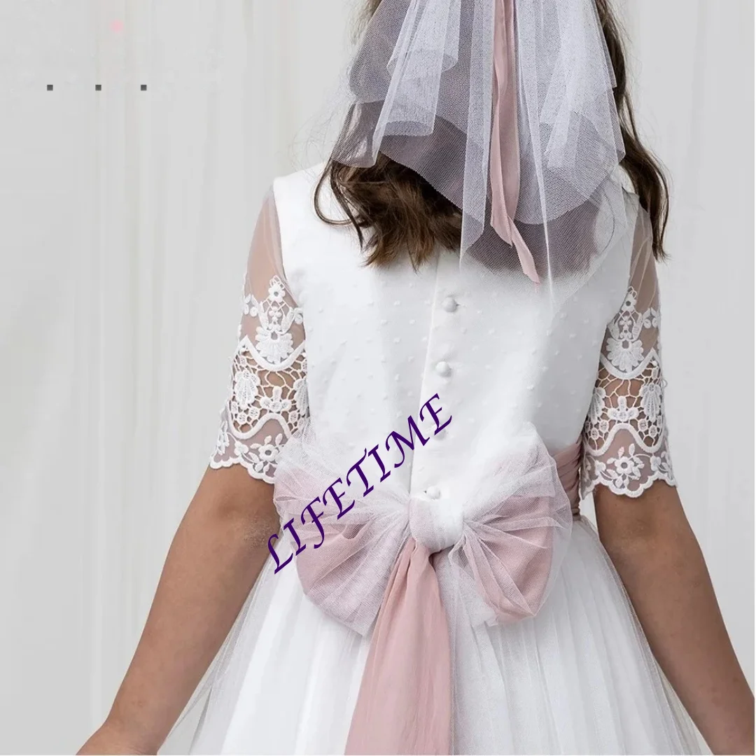 Customized Vestido De Comunión Dress Embroidered Half Sleeves Floral Back-Flowers Bow Ceremony Tiered Gown for Girls