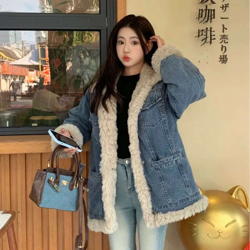 2024 Autumn Winter New Women\'s Denim Jacket Blue With Hat Hoodie Fashion Oversize Thick Lamb Wool Streetwear Cowboy Outerwears