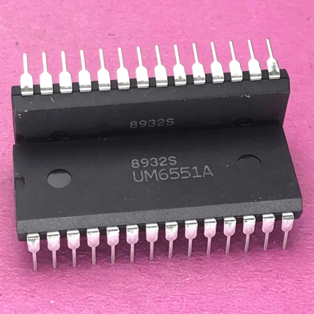 1pcs/lot UM6551A UM6551 DIP28 In Stock
