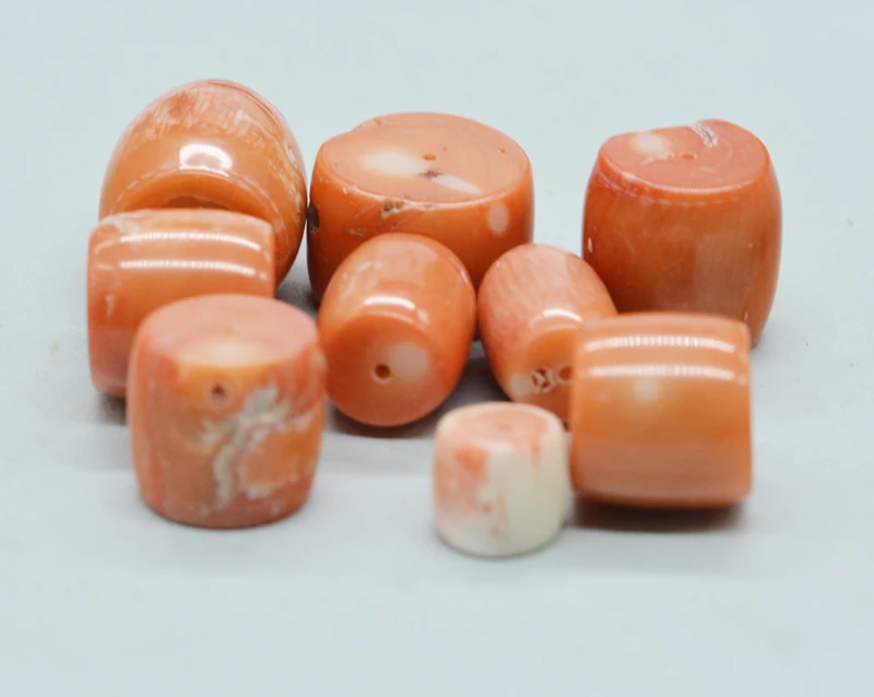 250PCS/lot (2.1KG) last one / lot. 100% natural orange irregular coral beads