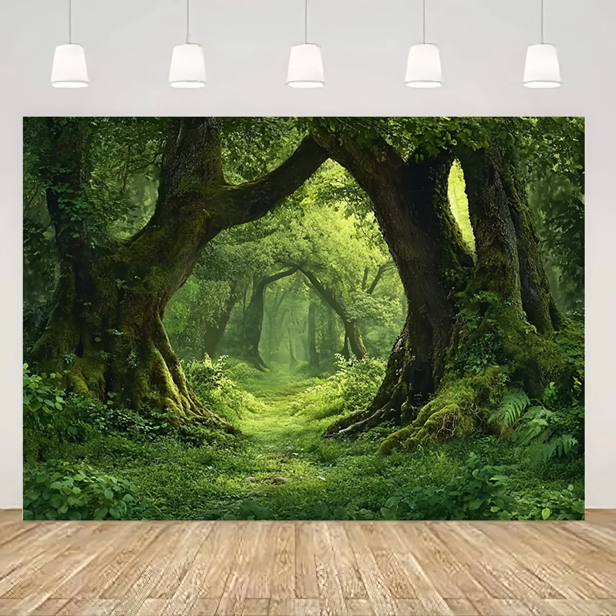 Ein übergroßer magischer Waldteppich – realistischer 3D-Stil mit einem sonnigen Waldweg und üppigem grünen Blätterhintergrund