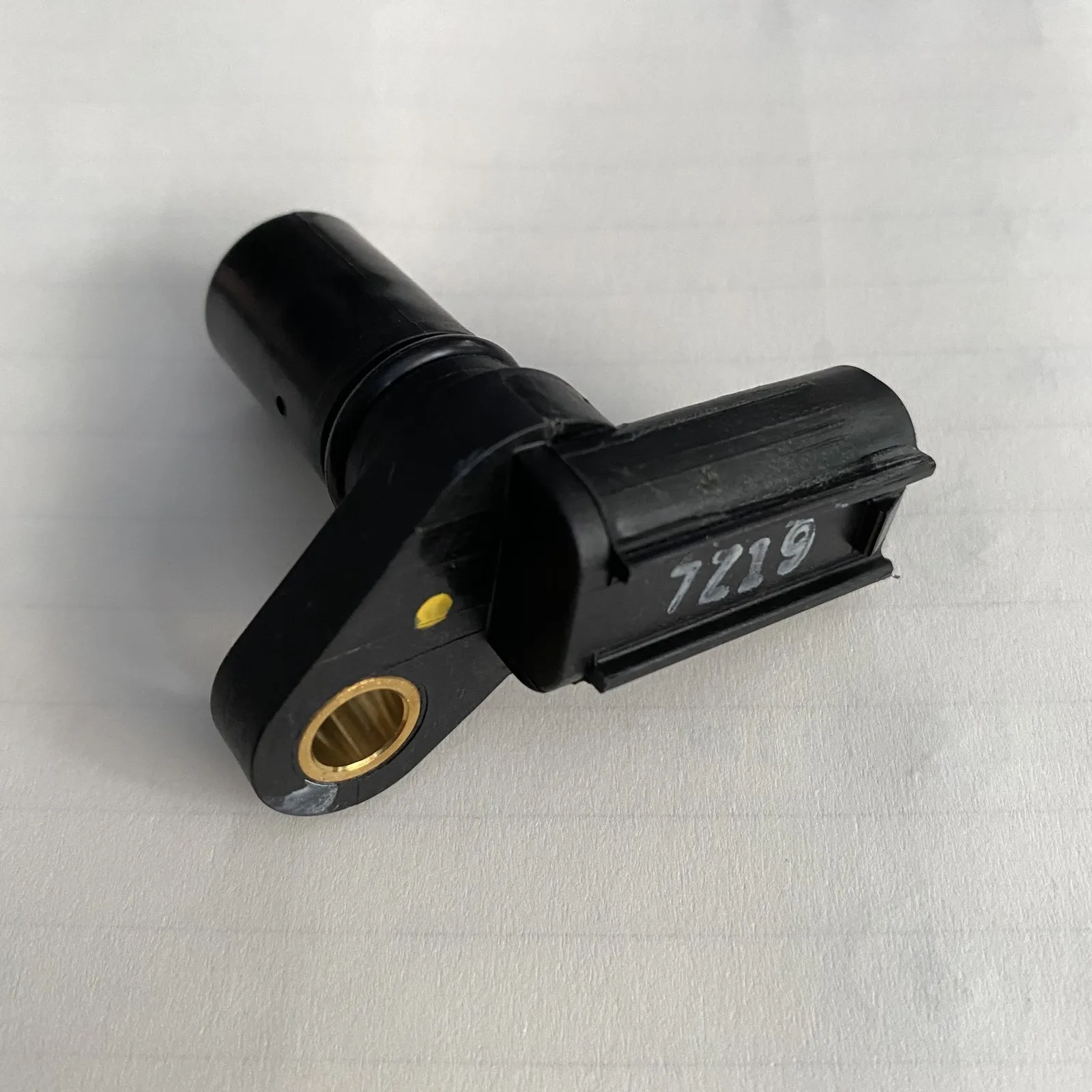 

FOR NISSAN DIESEL UD TRUCK 16881-Z5507 16881Z5507 ENGINE SENSOR