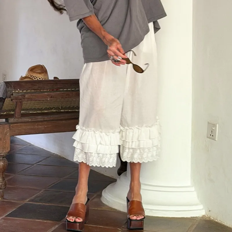 

Tuularose Women's Y2K Loose Fit Bloomers Cropped Pants Drawstring High Waist Floral Lace Patchwork Calf-Length Wide Leg Trousers