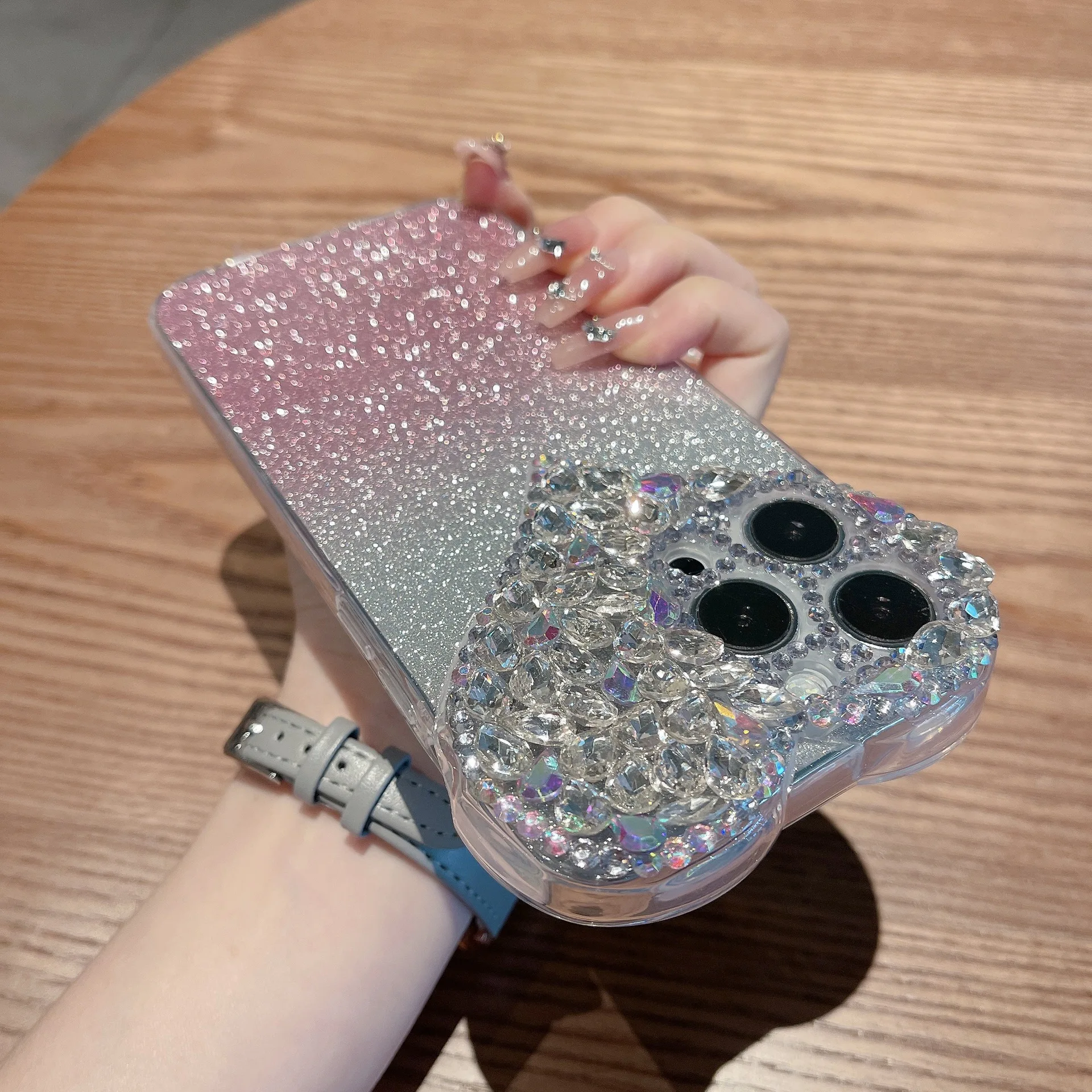 Silicone Diamond Phone Case for iPhone 13 12 Love Heart-shaped Rhinestone Gradient Glitter Luxury  for iPhone15 14 Plus Pro Max