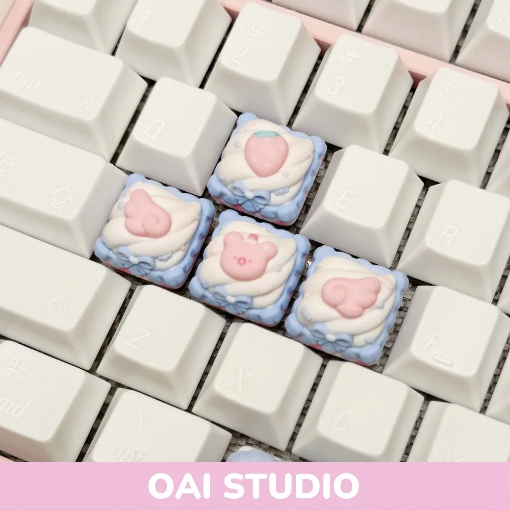 Cream Strawberry Directional Keycaps Custom Resin Point Keycap Cherry Profile Keyboard Cap Cute Mechanical Keyboard Accessories
