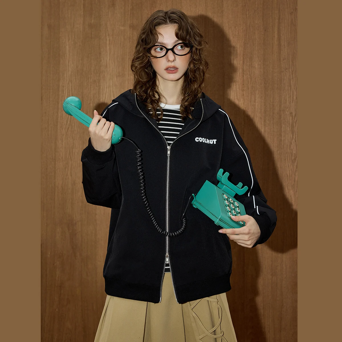 

Осень 202, женская куртка с капюшоном и вышивкой, минималистичное пальто с двойной молнией, повседневная уличная одежда большого размера, верхняя одежда свободного покроя