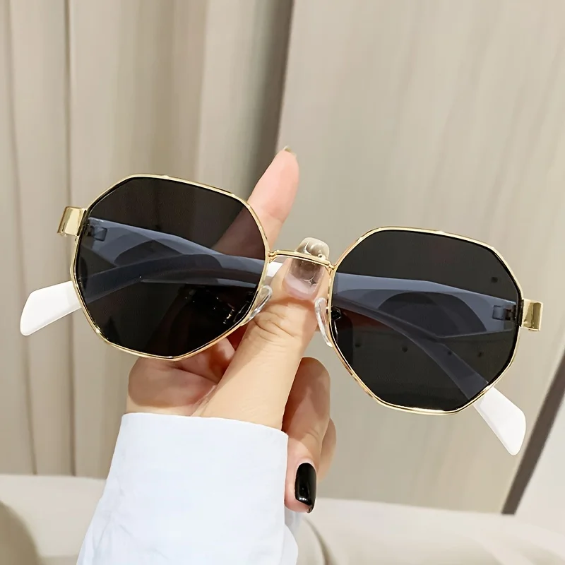Retro Polygonale Sonnenbrille Europäischer und Amerikanischer Personalisierter Trendiger Damen-Sonnenbrillen Mode-Brillen