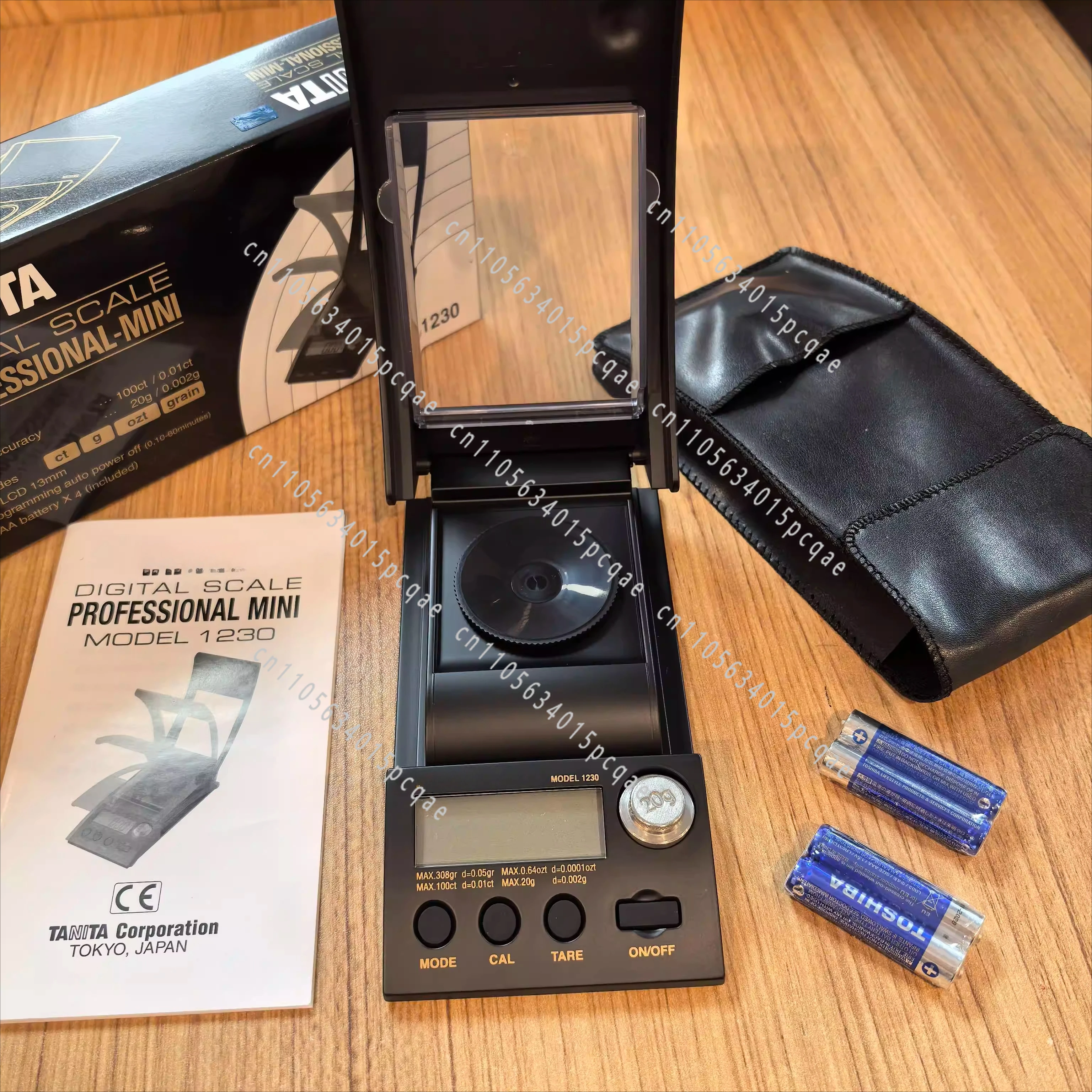 

Профессиональные электронные весы для ювелирных изделий и бриллиантов 1230 100ct/0.01