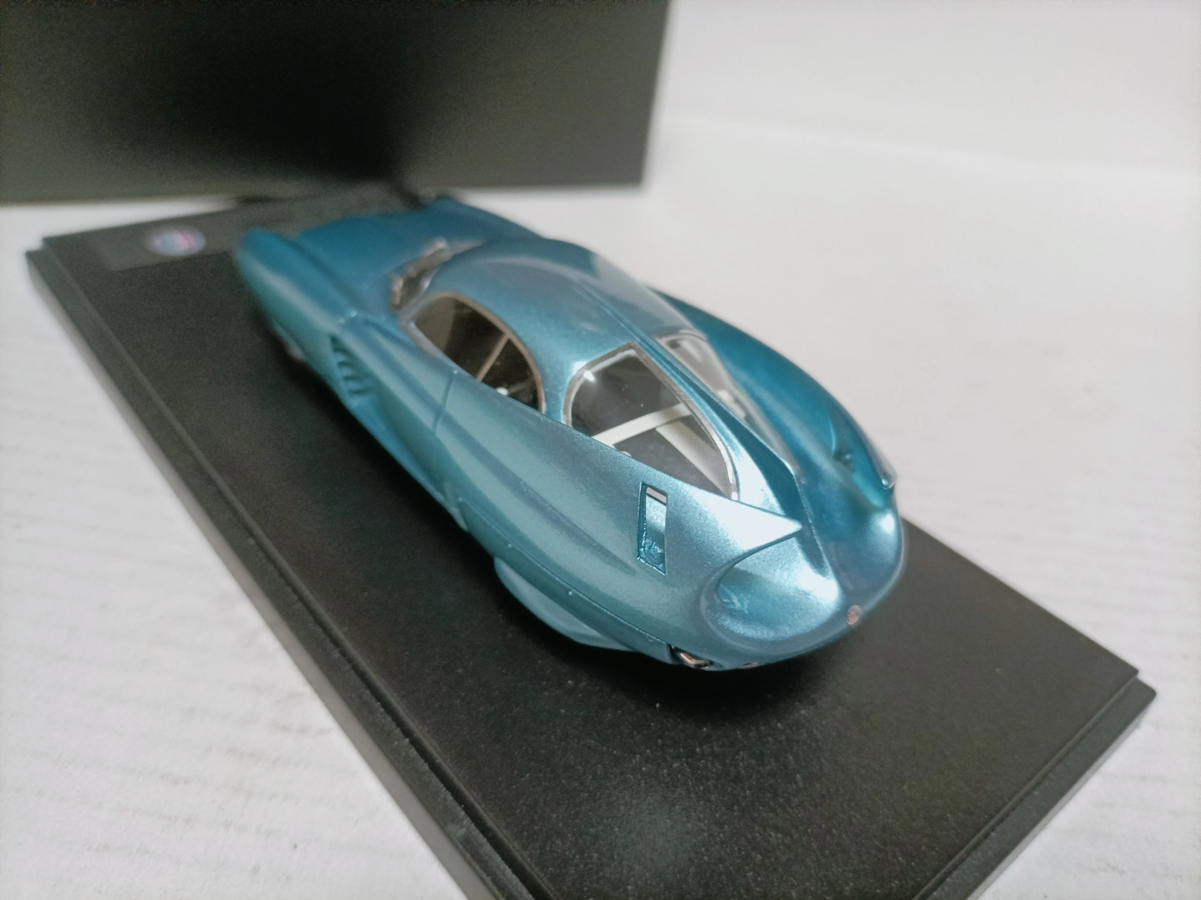

PMC 1 43 град. Коэффициент Romeo Bat Concept Модель автомобиля Alfa BAT 7 Bertone 1954 г. Синий