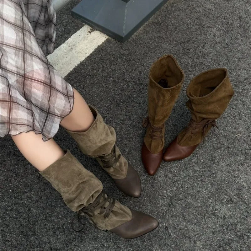 Retro Relaxed Pointed-toe Western Denim Block Heel Shoes 2026 Spring and Summer New Versatile Block Heel Stacking Boots