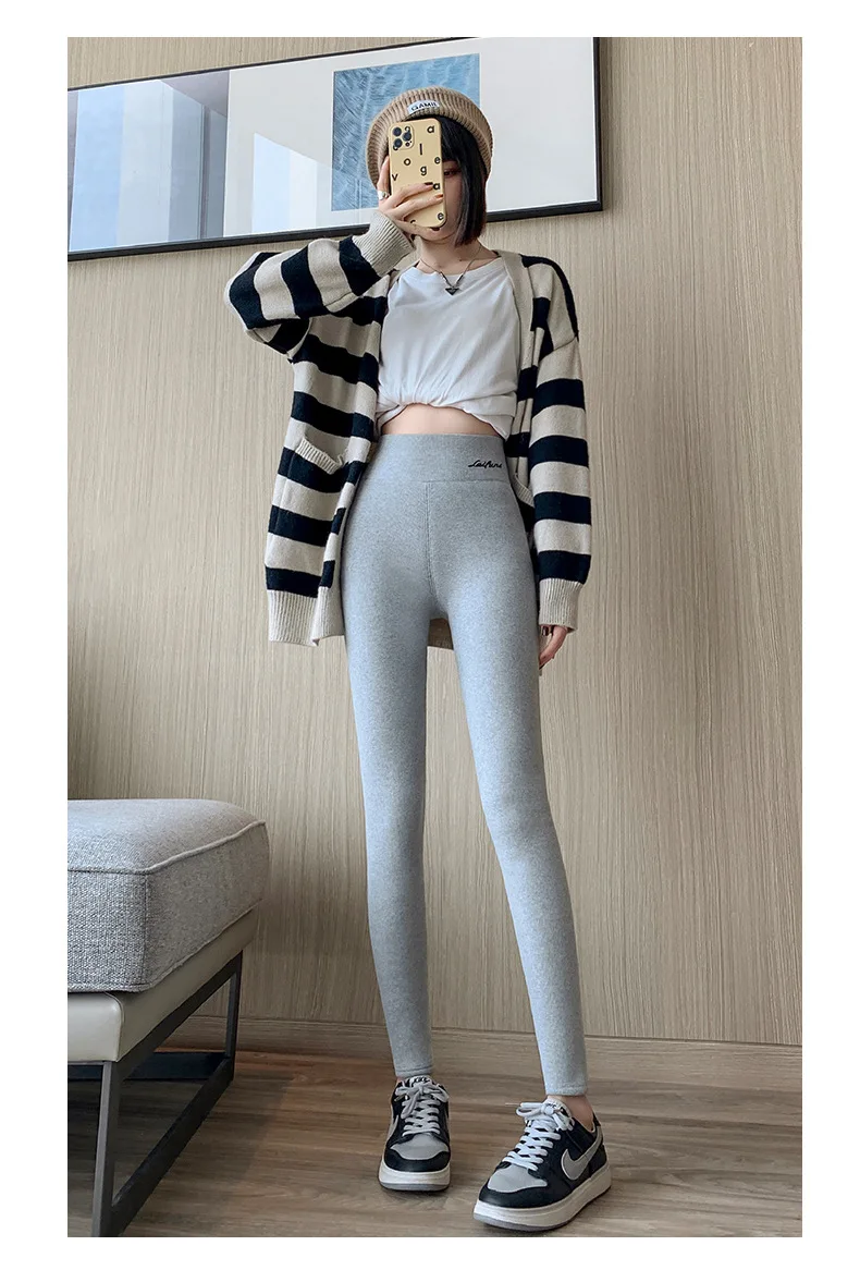 Plus Size hoch taillierte, mit Fleece gefütterte Leggings für Damen, wolkenartige, weiche Thermohose, Winter, verdickte warme Baumwollhose, alleine tragen – Detail 9