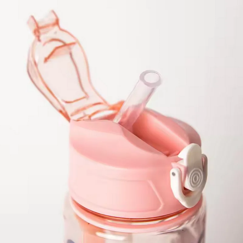 750 مللي الكرتون نمط كوب بلاستك زجاجة ماء المحمولة لطيف كوب بقشة الساخن بيع عالية المظهر الكرتون الأطفال كذاب