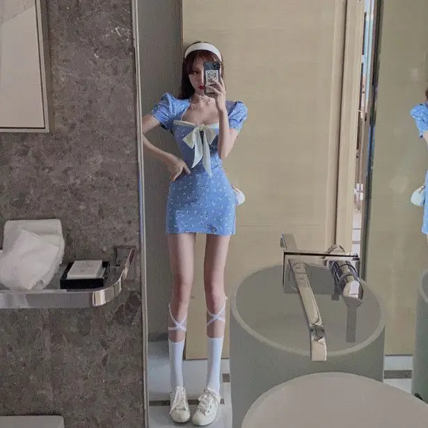 Vestido de manga abullonada para mujer con diseño de lazo nuevo estilo cuello cuadrado floral