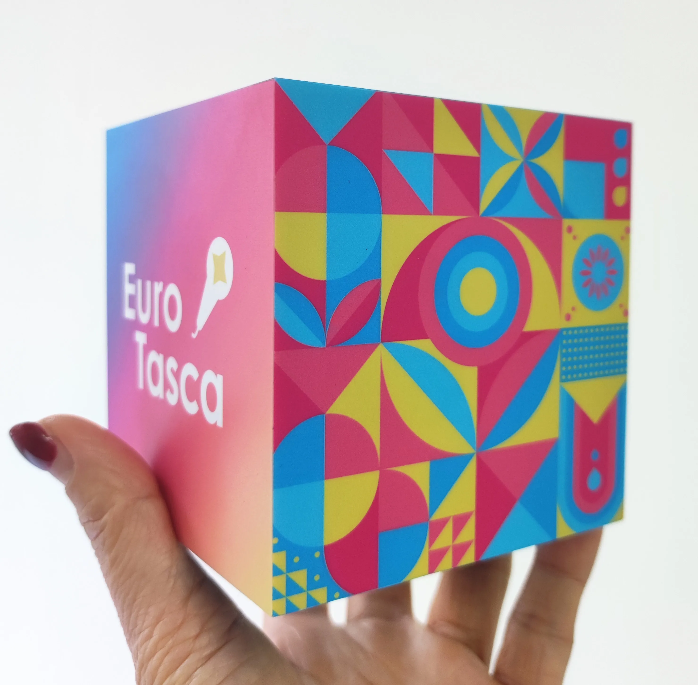 

Microphone Flag station Cover print Logo mic cube box Holder All Wrapped Mic Flag cube custom Logo for interview microphone