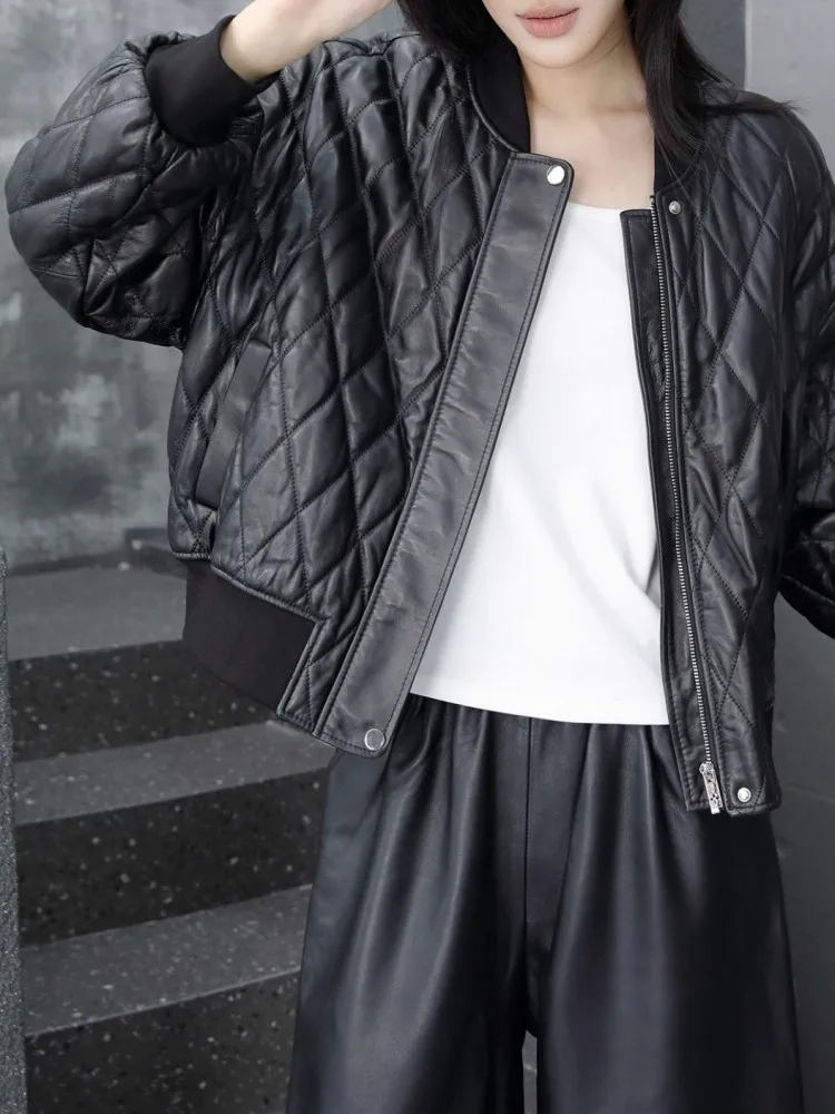 캐주얼 스타일 스탠드 칼라 지퍼 패션 천연 가죽 재킷 루즈 포켓 긴 소매 여성용 따뜻한 양가죽 아우터웨어
