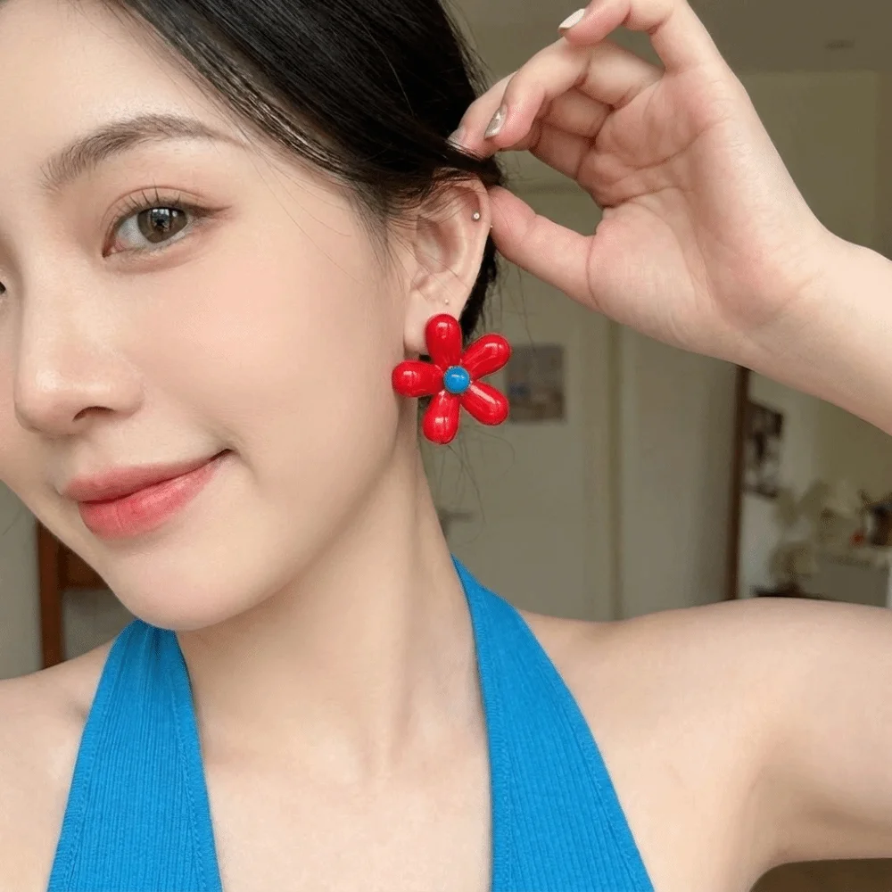 Asymmetry Design Flower Stud Earrings Bright Color Blue and Red Enamel Drip Glaze Earrings Chunky Petal Colorful