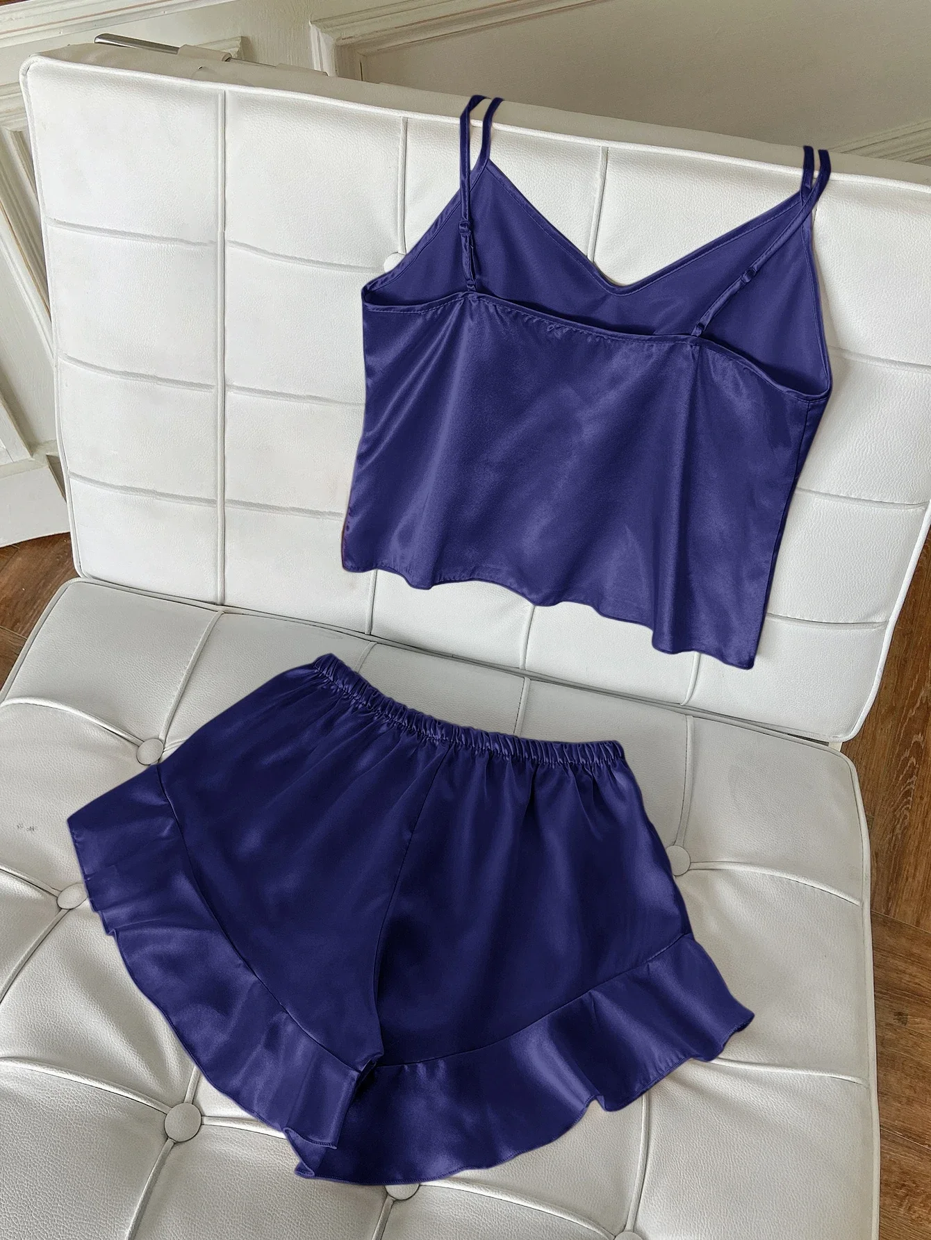 Solides Satin-Pyjama-Set mit V-Ausschnitt, Cami-Oberteil, Rüschen-Shorts, Damen-Nachtwäsche, Loungewear – Detail 13
