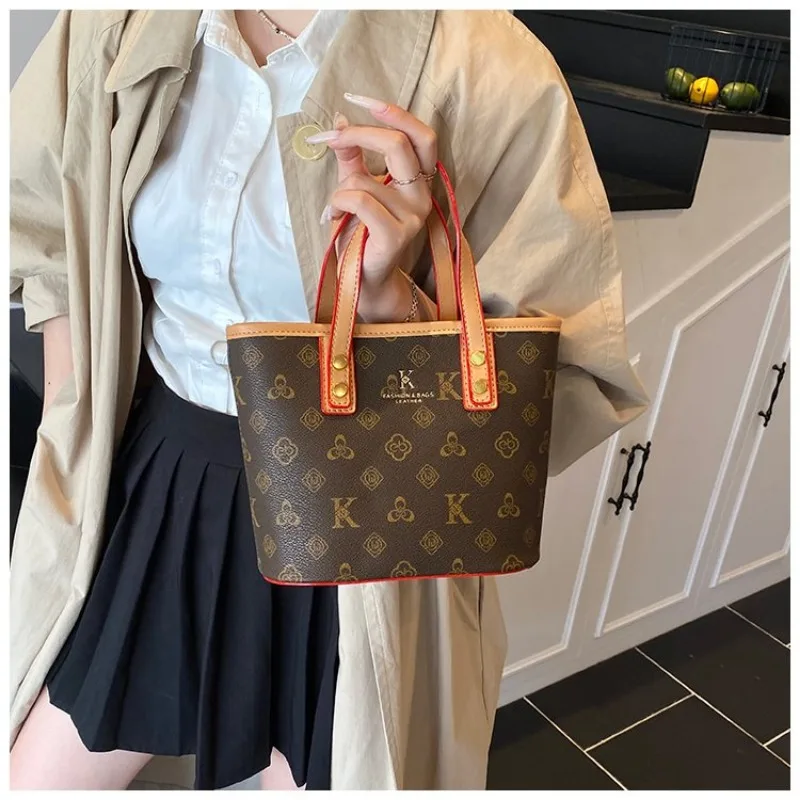 

Simple Glamorous Diaper Bag Tote Crossbody Baby Care Business Event Exquisite Chic Versatile Elegant Stylish Practical