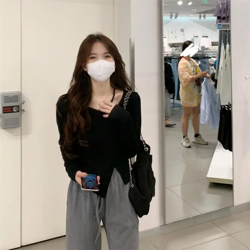 تي شيرت نسائي بأكمام طويلة Harajuku قطن كبير الحجم مزين بالدانتيل القوطي Y2K ملابس جمالية غير رسمية أنيقة ومريحة بقصة ضيقة