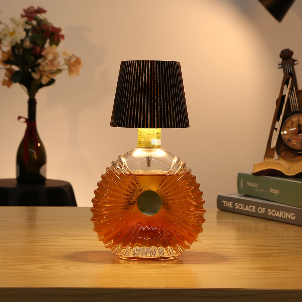 Lámpara LED inalámbrica para botella de vino, lámpara de mesa regulable de Metal, luz nocturna con Control remoto/táctil, decoración para fiesta de cumpleaños y Navidad