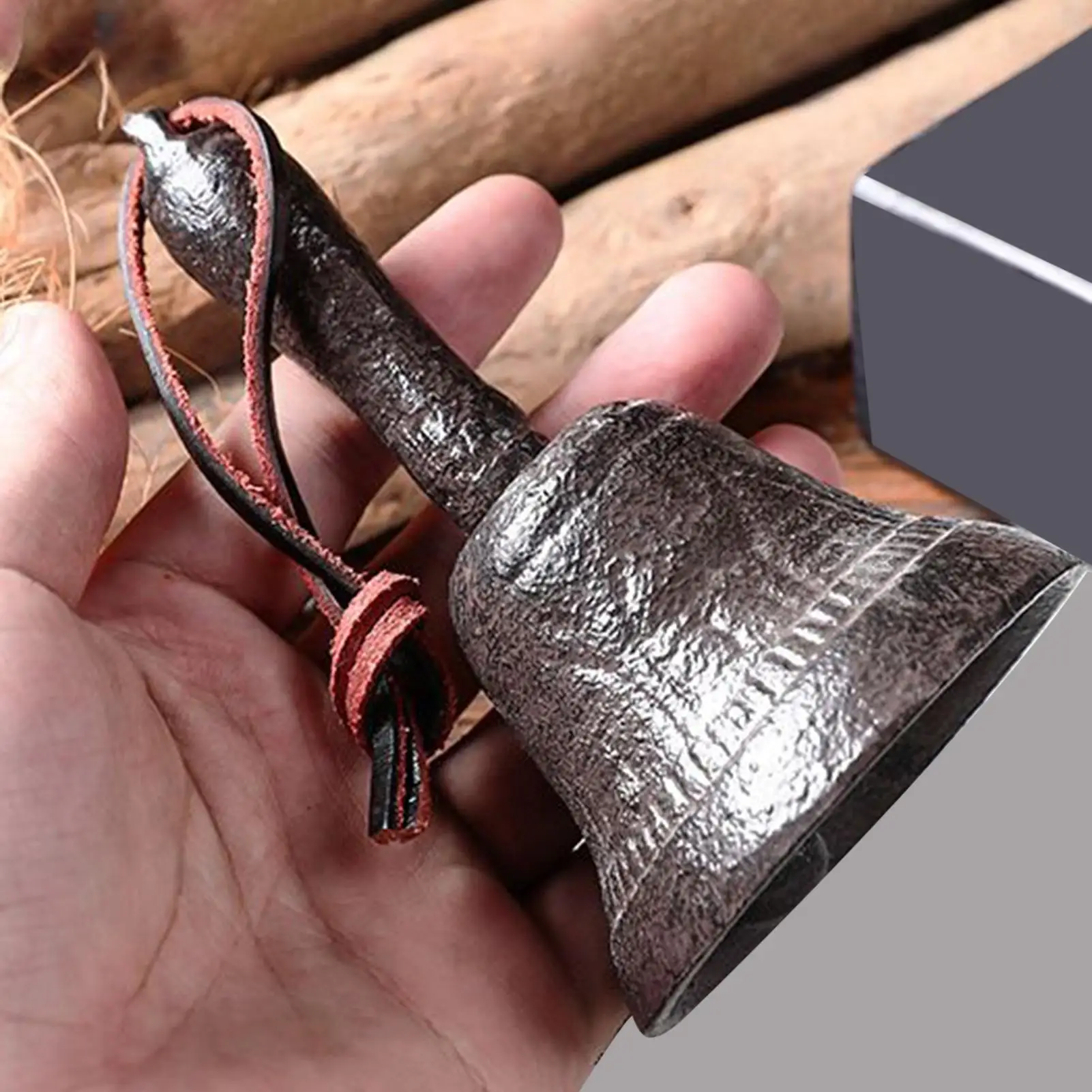 Service Bell Cast Iron Wedding Bells Retro Handheld Ring Decoration For Ringing Calling Attention Service School Church Wedding