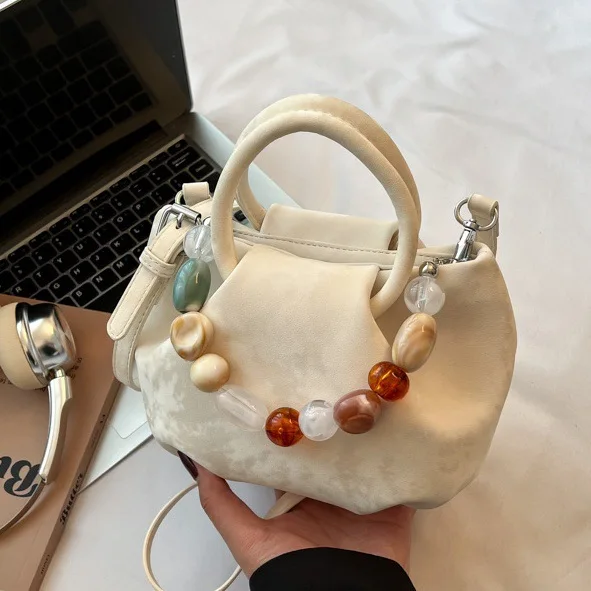 

2025 Luxury Handheld Cloud Bag for Women Niche Pleated Chain Crossbody Purse Designer Summer Shoulder Bag Elegant Small Tote