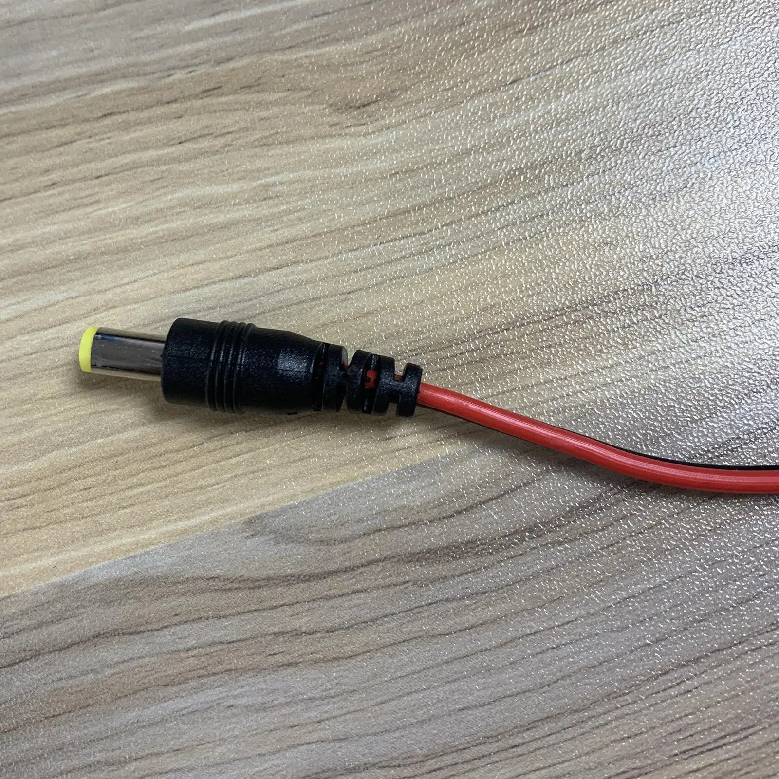 

Модуль понижающего преобразователя напряжения 9В, 12В, 24В, 36В в 5В, термостойкий, надежный преобразователь напряжения, плата-регулятор, понижающий преобразователь (Buck Converter)