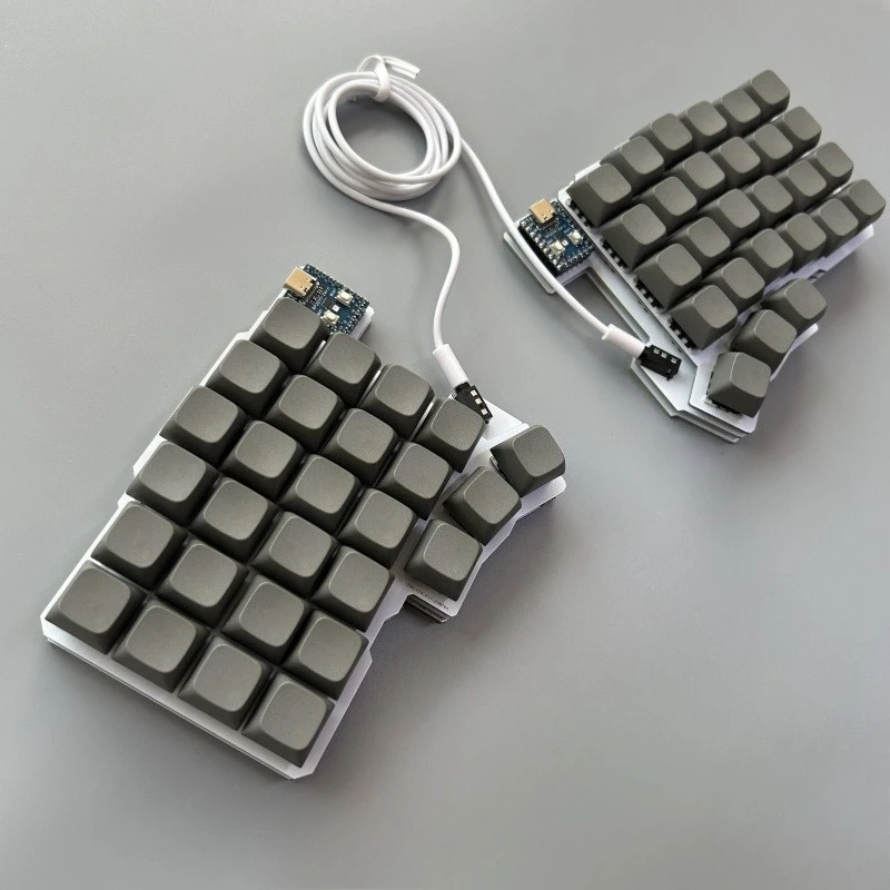 Silakka54 スプリットキーボードキット有線バイアル/QMK ホットスワップ人間工学に基づいたゲーミングキーボードアクセサリー左右利きキーボードギフト
