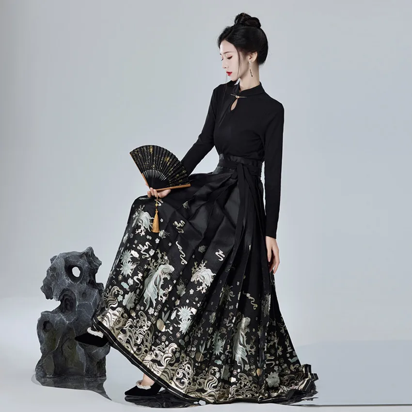 Daily Wear Hanfu Heavy Embroidery Woolen Jacket with Gold Weave  Face Skirt Short Style Button up Top Bottom Set for Women