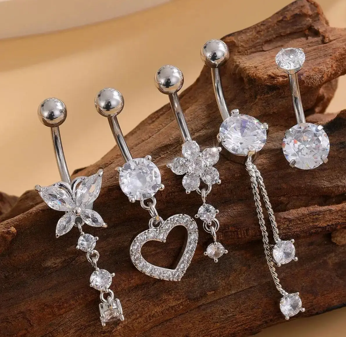 

5pcs/lot Belly Button Rings Belly Piercing Sets 14G Butterfly Heart Curved Navel Piercing for Women Girls Body Jewelry